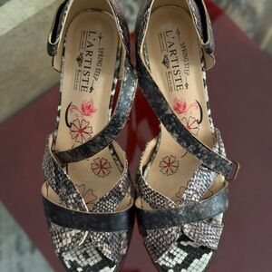 L'Artiste by Spring Step Snake-Print Strappy Sandals in Black & White